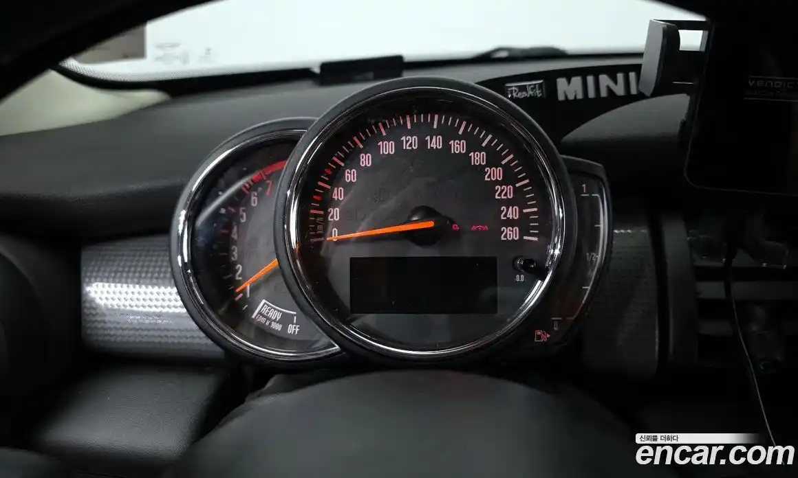 Mini Cooper 2020 1.5 гидро в Москве № 1197095, фото 8