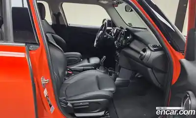 Mini Cooper 2020 1.5 гидро в Москве № 1197183, миниатюра 11