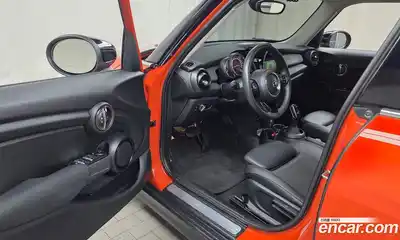Mini Cooper 2020 1.5 гидро в Москве № 1197183, миниатюра 10