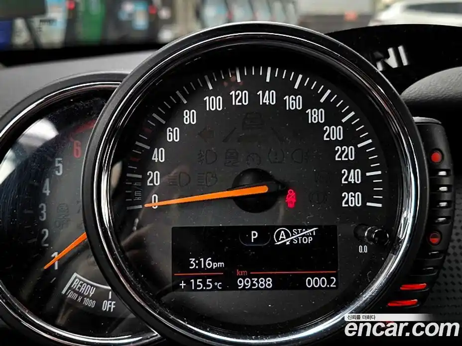Mini Cooper 2015 1.5 гидро в Москве № 1197240, фото 6