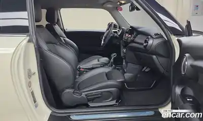 Mini Cooper 2015 1.5 гидро в Москве № 1197250, миниатюра 11
