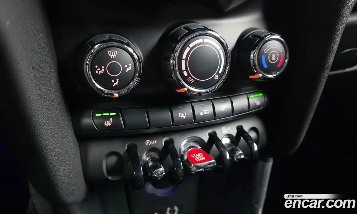 Mini Cooper 2015 1.5 гидро в Москве № 1197250, фото 16