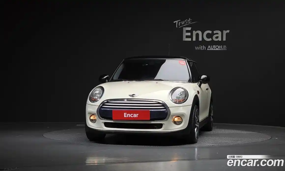 Mini Cooper 2015 1.5 гидро в Москве № 1197250, фото 3