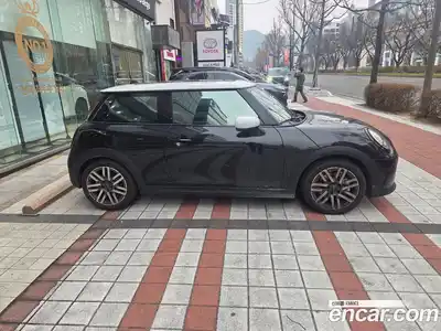 Mini Cooper 2025 2.0 гидро в Москве № 1197347, миниатюра 6