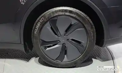 Tesla Model Y 2025 0.2 гидро в Москве № 1197451, миниатюра 5