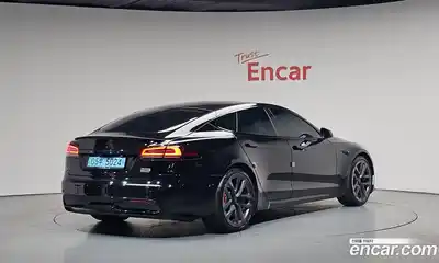 Tesla Model S Plaid