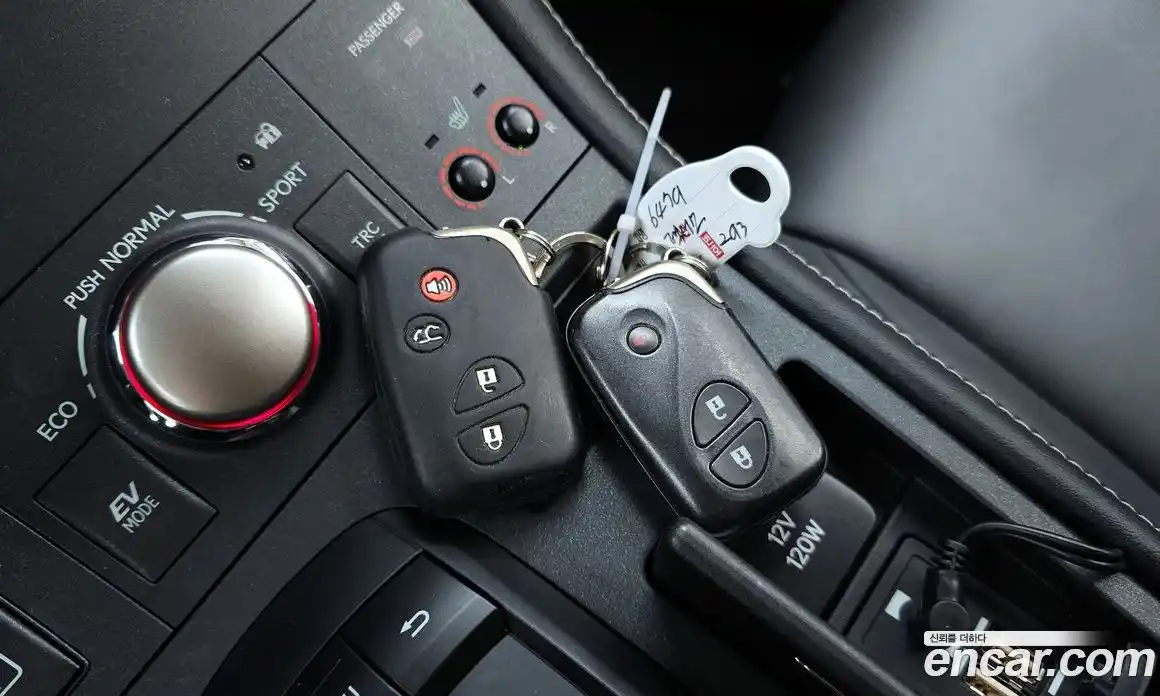 Lexus CT200h 2017 1.8 гидро в Москве № 1197640, фото 19