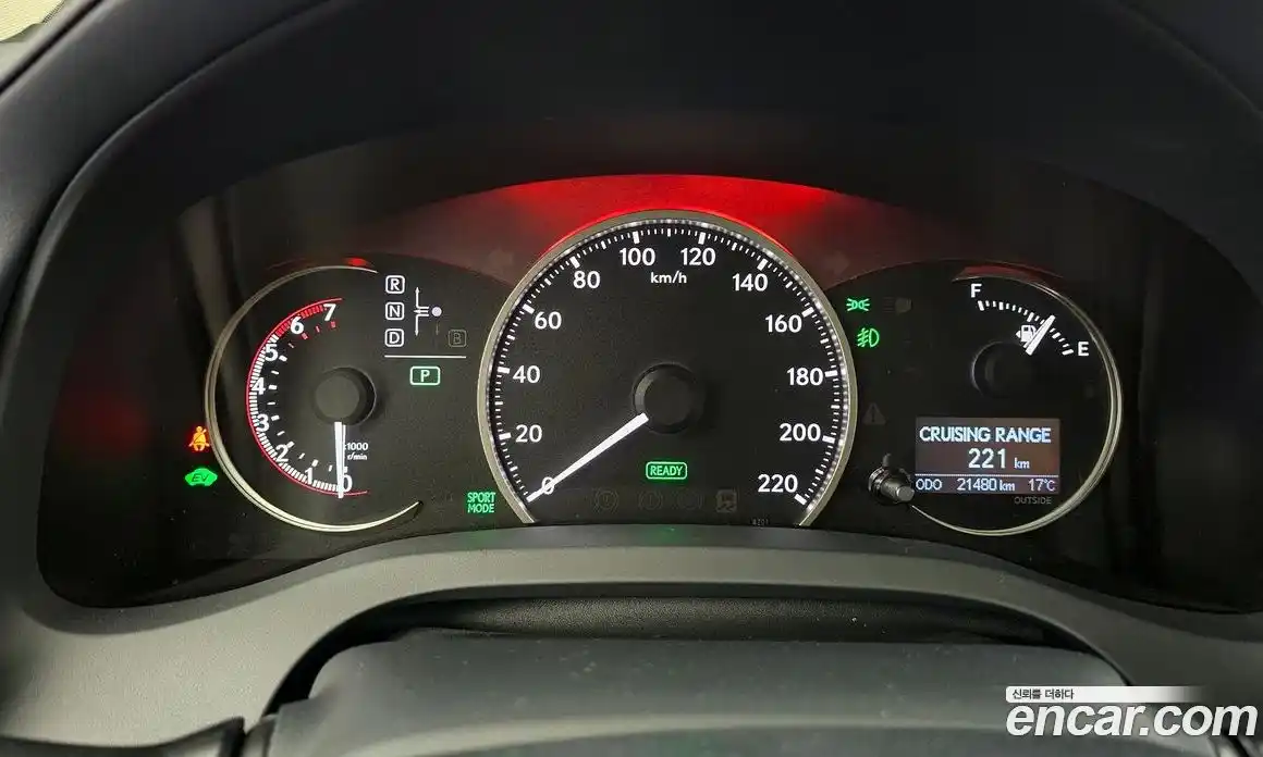 Lexus CT200h 2017 1.8 гидро в Москве № 1197640, фото 8