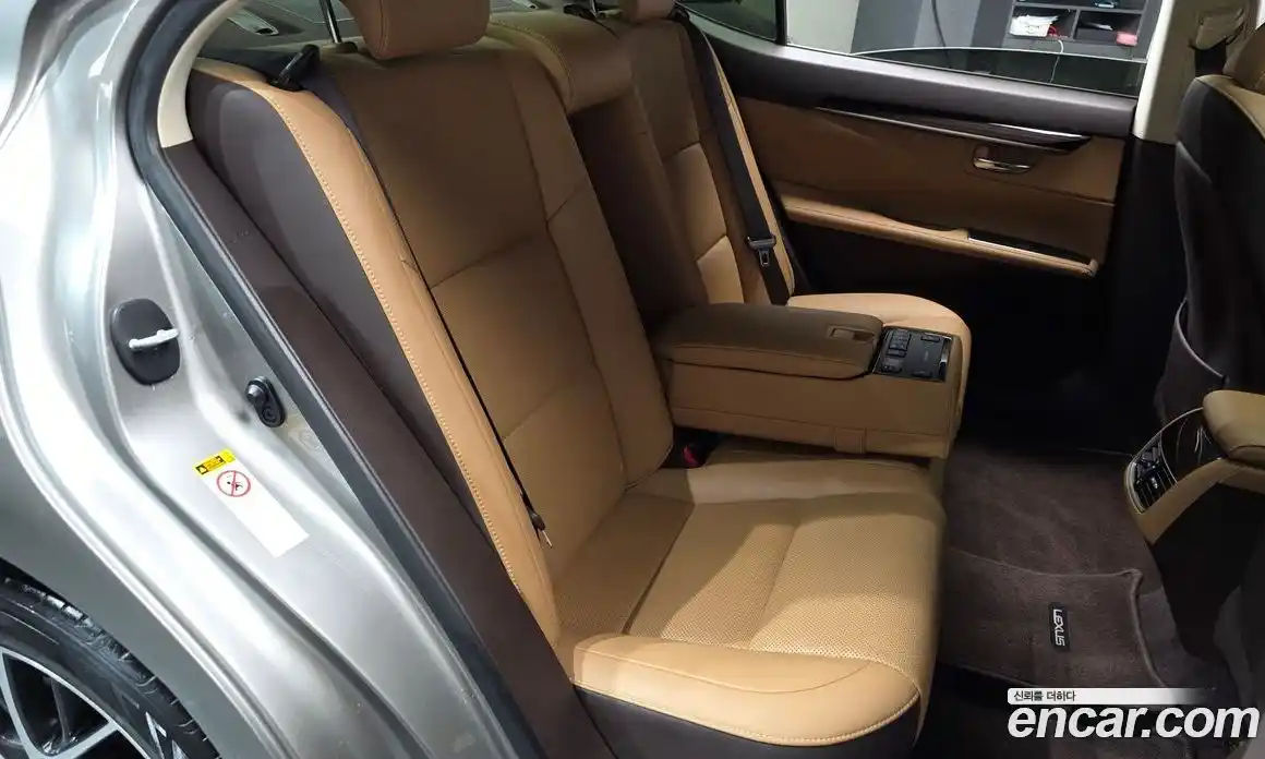 Lexus ES 2016 3.5 гидро в Москве № 1197740, фото 12