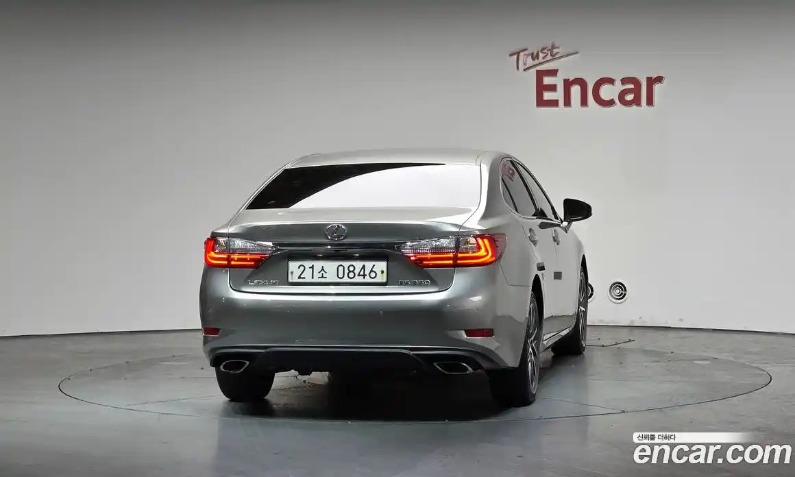 Lexus ES 2016 3.5 гидро в Москве № 1197740, фото 4