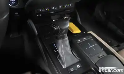 Lexus ES 2018 2.5 гидро в Москве № 1197757, миниатюра 9