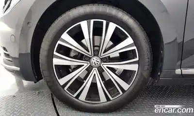 Volkswagen Arteon 2019 2.0 гидро в Москве № 1197845, миниатюра 5