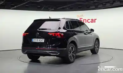 Volkswagen Tiguan 2021 2.0 гидро в Москве № 1197970, миниатюра 2