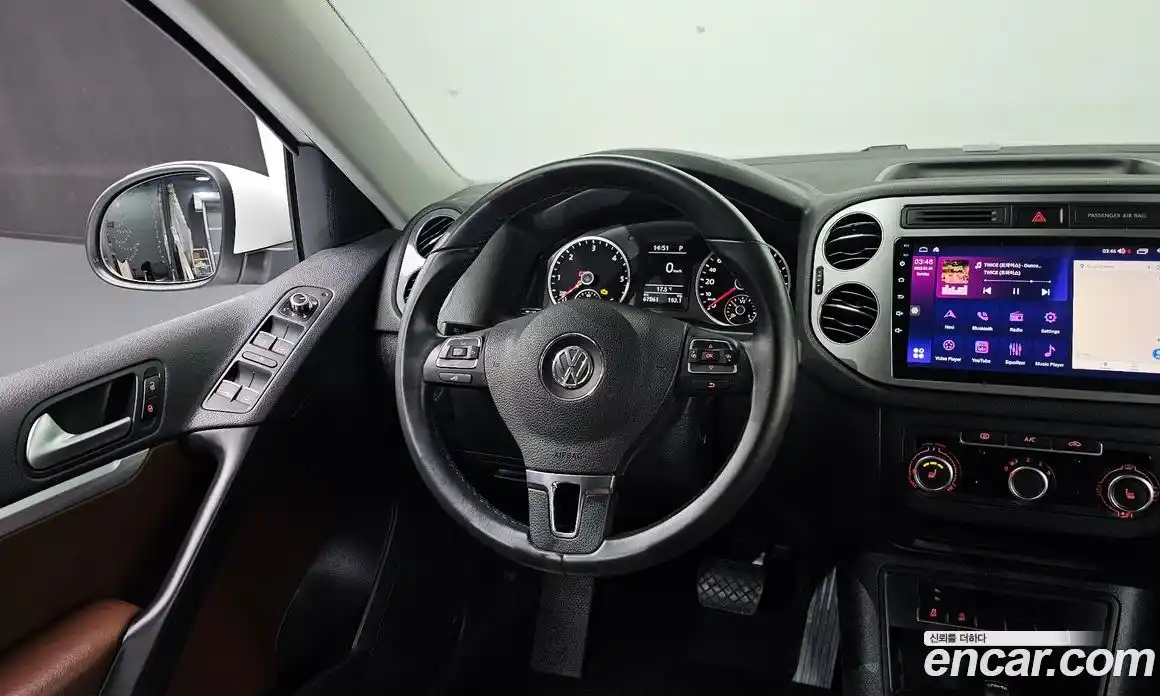 Volkswagen Tiguan 2014 2.0 гидро в Москве № 1197977, фото 13