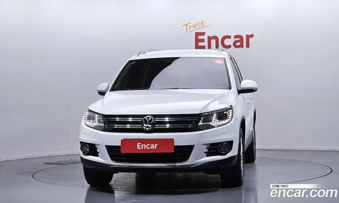 Volkswagen Tiguan 2014 2.0 гидро в Москве № 1197977, фото 3