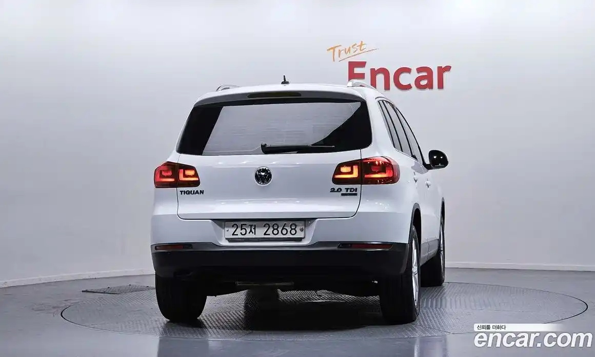 Volkswagen Tiguan 2014 2.0 гидро в Москве № 1197977, фото 4