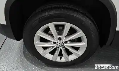 Volkswagen Tiguan 2014 2.0 гидро в Москве № 1197977, миниатюра 5