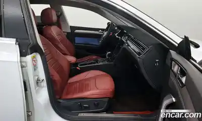 Volkswagen Arteon 2019 2.0 гидро в Москве № 1198127, миниатюра 11