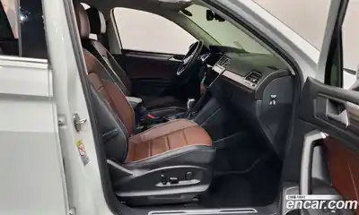 Volkswagen Tiguan 2022 2.0 гидро в Москве № 1198148, миниатюра 11