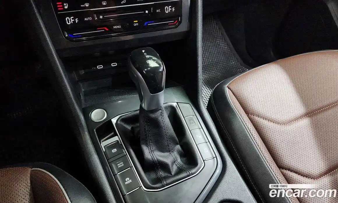 Volkswagen Tiguan 2022 2.0 гидро в Москве № 1198148, фото 9