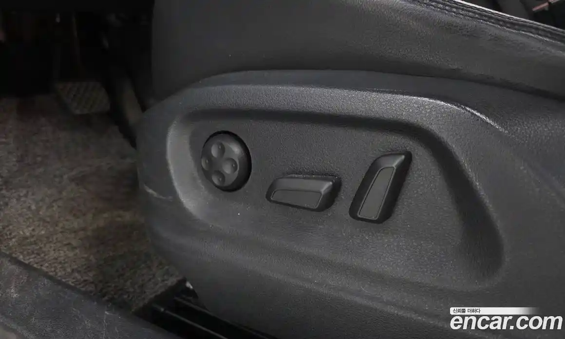 Volkswagen Tiguan 2013 2.0 гидро в Москве № 1198266, фото 19