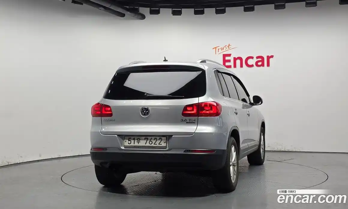 Volkswagen Tiguan 2013 2.0 гидро в Москве № 1198266, фото 4