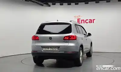 Volkswagen Tiguan 2013 2.0 гидро в Москве № 1198266, миниатюра 4