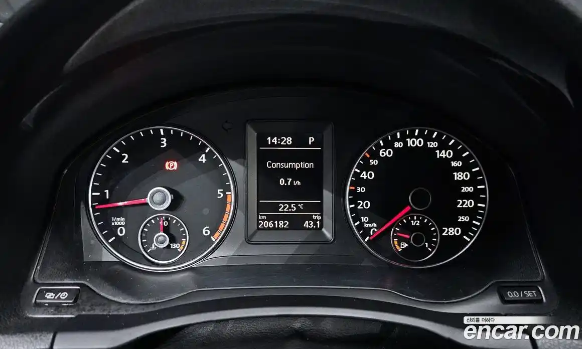 Volkswagen Scirocco 2013 2.0 гидро в Москве № 1198304, фото 8
