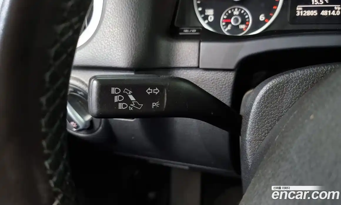 Volkswagen Tiguan 2015 2.0 гидро в Москве № 1198327, фото 17