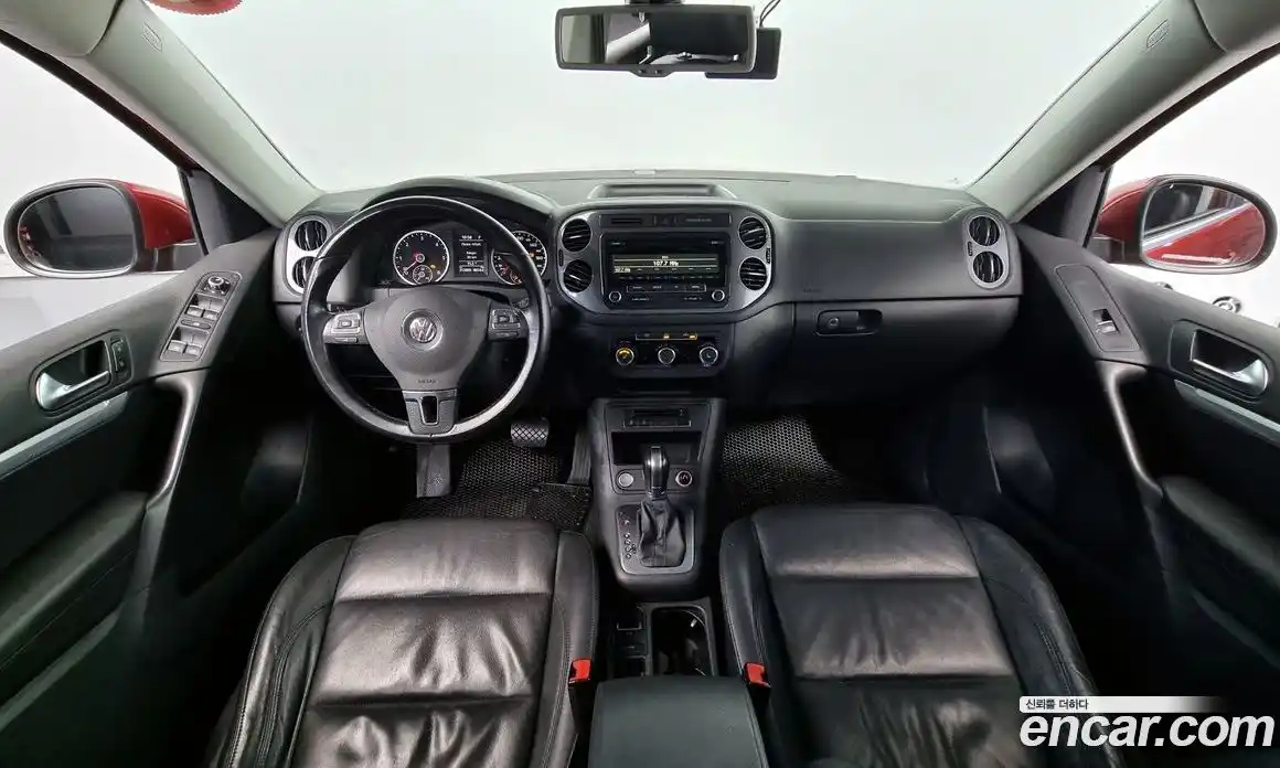 Volkswagen Tiguan 2015 2.0 гидро в Москве № 1198327, фото 7