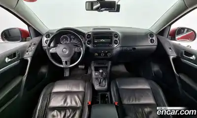 Volkswagen Tiguan 2015 2.0 гидро в Москве № 1198327, миниатюра 7