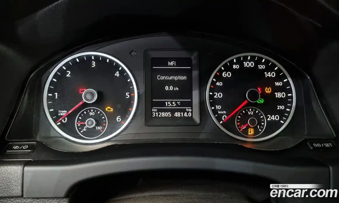 Volkswagen Tiguan 2015 2.0 гидро в Москве № 1198327, фото 8