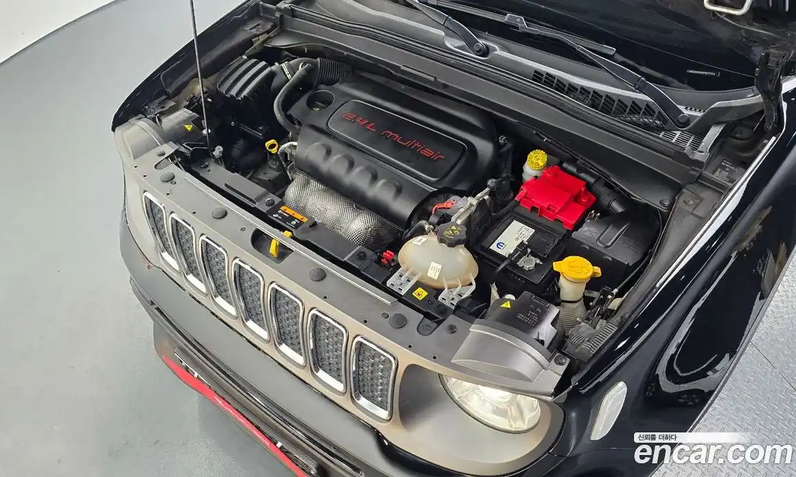 Jeep Renegade 2019 2.4 гидро в Москве № 1198541, фото 5