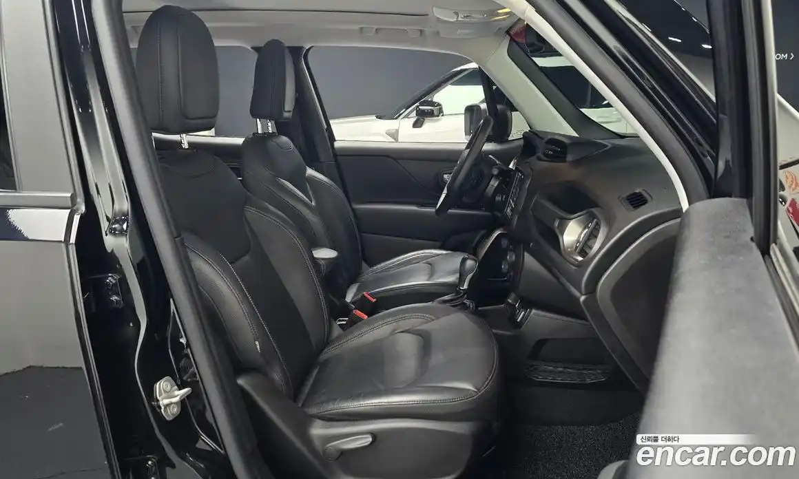 Jeep Renegade 2019 2.4 гидро в Москве № 1198541, фото 9