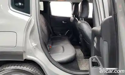 Jeep Renegade 2019 2.4 гидро в Москве № 1198557, миниатюра 12