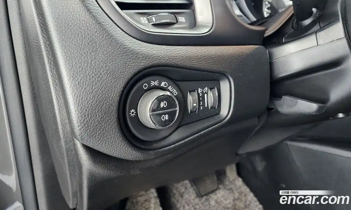 Jeep Renegade 2019 2.4 гидро в Москве № 1198557, фото 14