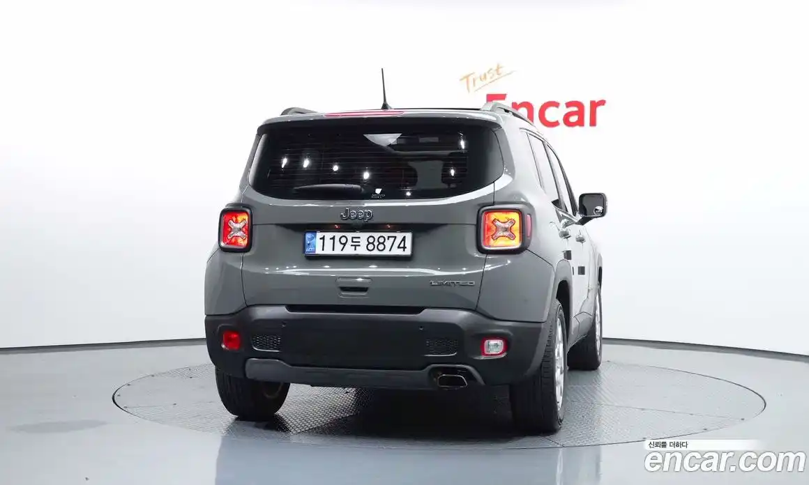 Jeep Renegade 2019 2.4 гидро в Москве № 1198557, фото 4