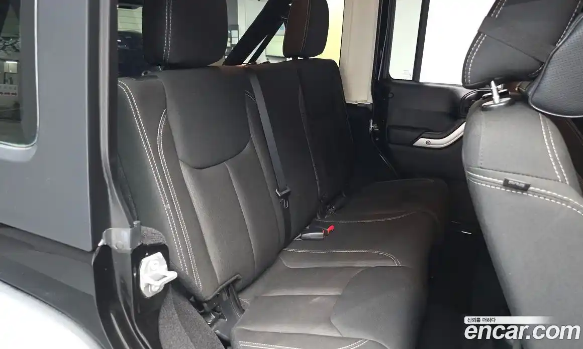 Jeep Wrangler 2016 3.6 гидро в Москве № 1198576, фото 11