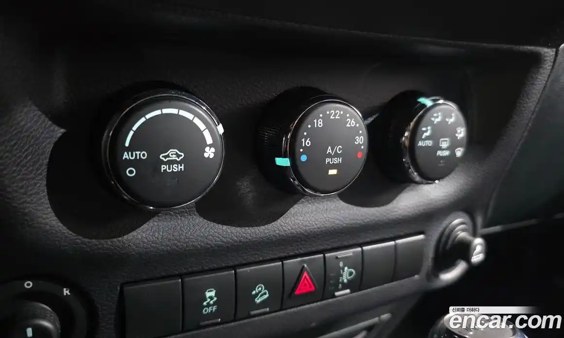 Jeep Wrangler 2016 3.6 гидро в Москве № 1198576, фото 15