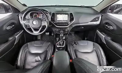 Jeep Cherokee 2018 2.4 гидро в Москве № 1198630, миниатюра 7