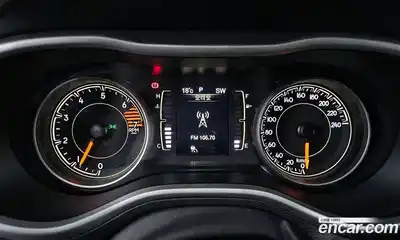 Jeep Cherokee 2018 2.4 гидро в Москве № 1198630, миниатюра 8