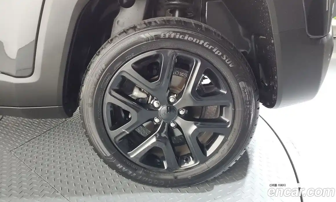Jeep Renegade 2018 2.0 гидро в Москве № 1198636, фото 4