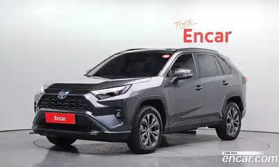 Toyota RAV4, 2023