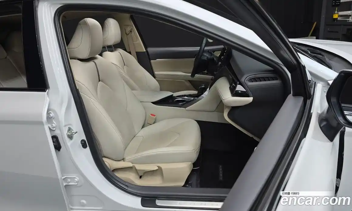 Toyota Camry 2023 2.5 гидро в Москве № 1198819, фото 12