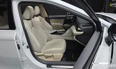 Toyota Camry 2023 2.5 гидро в Москве № 1198819, миниатюра 12