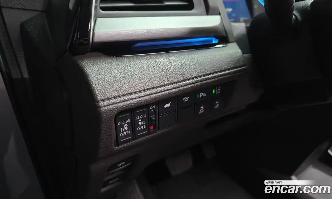 Honda Odyssey 2017 3.5 гидро в Москве № 1199027, фото 18