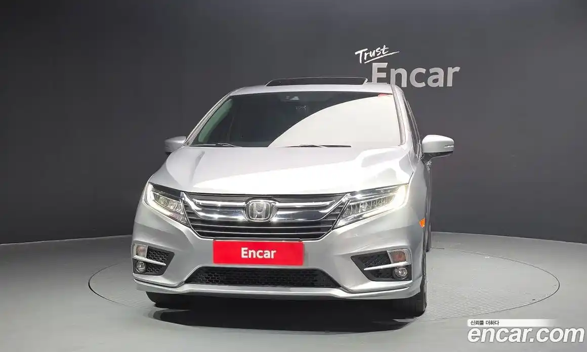 Honda Odyssey 2017 3.5 гидро в Москве № 1199027, фото 3
