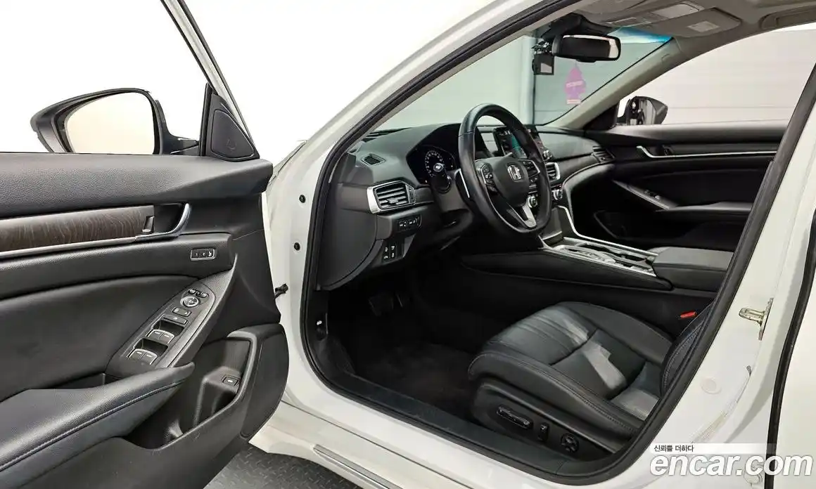 Honda Accord 2018 2.0 гидро в Москве № 1199062, фото 12