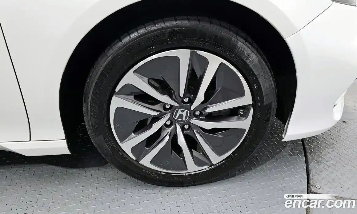 Honda Accord 2018 2.0 гидро в Москве № 1199062, фото 5