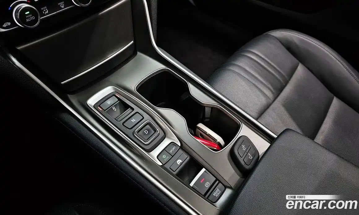 Honda Accord 2018 2.0 гидро в Москве № 1199062, фото 9